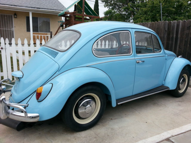 1967 Volkswagen Beetle - Classic (Light Blue/Light cream)