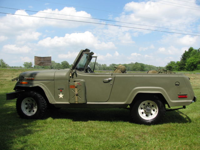 1971 Willys Commando (OD Green/OD Green)