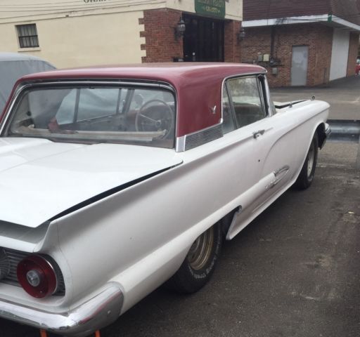 1959 Ford Thunderbird (Blue/Tan)