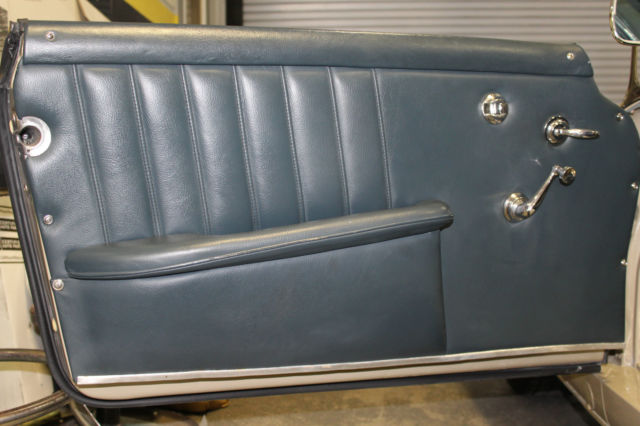 1960 Mercedes-Benz SL-Class (Beige Gray (Beigegrau) DB181/Blue)