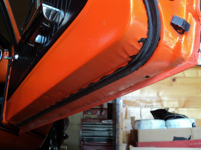 1964 Ford Mustang (Orange/Black)