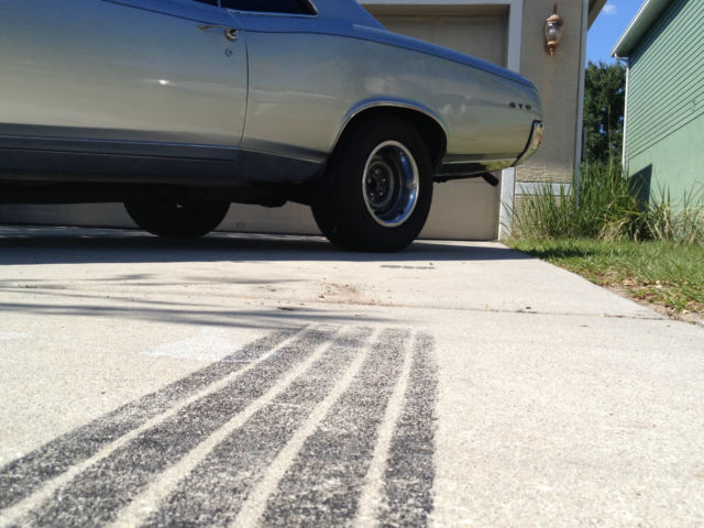 1967 Pontiac GTO (Silver/Blue)