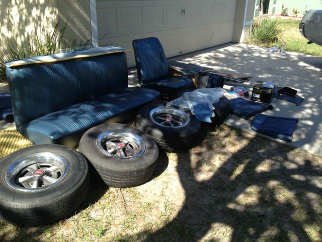 1967 Pontiac GTO (Silver/Blue)