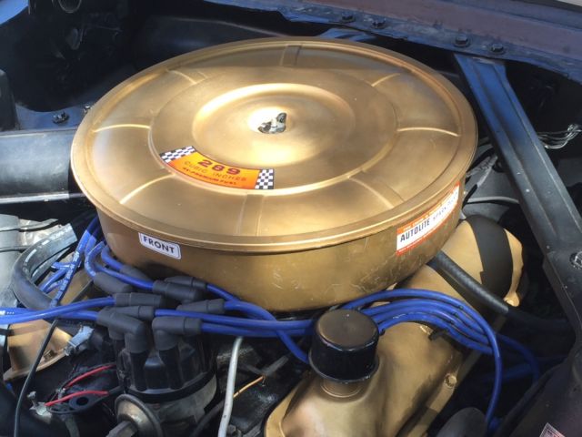 1965 Ford Mustang (White/Red)