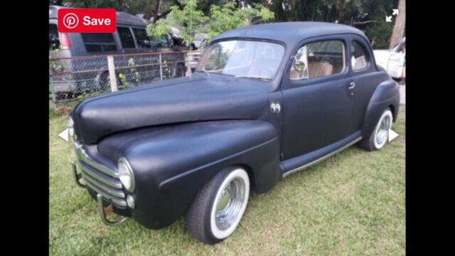 1947 Ford Deluxe (Black/Tan)