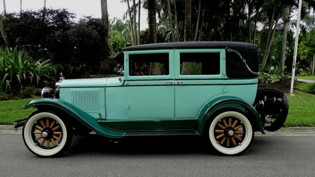 1928 Pontiac SPORT LANDAU (TEAL AND BLACK/GREEN)