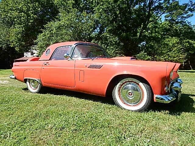 1956 Ford Thunderbird (Red/Red)