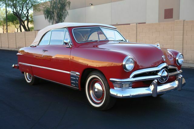 1950 Ford Deluxe (Red/Red)