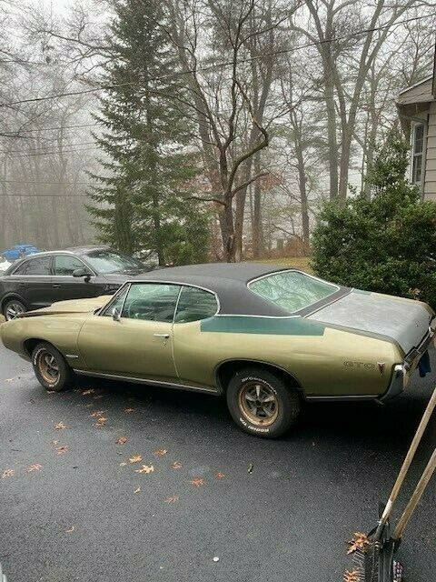 1968 Pontiac GTO (Green/Gold)