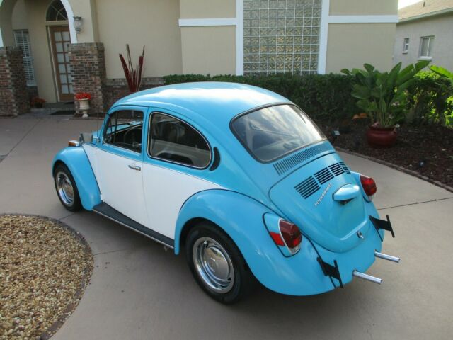 1972 Volkswagen Beetle - Classic (Blue/Black)