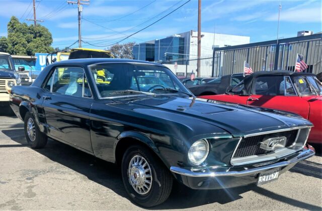 1967 Ford Mustang (Green/Black)