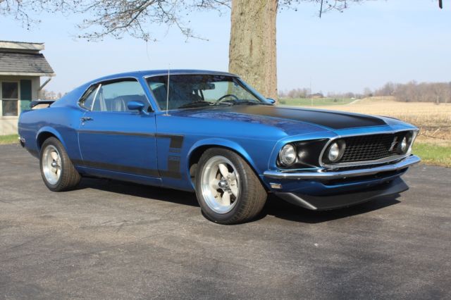 Seller of Classic Cars - 1969 Ford Mustang (Blue/Black)