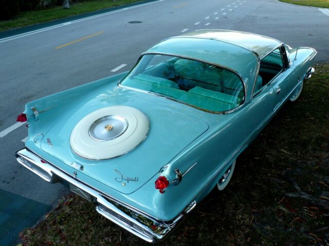 Seller of Classic Cars - 1957 Chrysler Imperial (HORIZON BLUE/BLUE AQUA ...